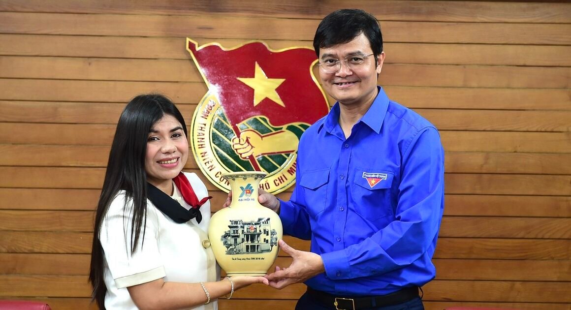 BẠN SẼ BẤT NGỜ KHI NGHE BỘ TRƯỞNG NIKARAGUA NÓI GÌ VỀ HÀNH TRÌNH CỦA TUỔI TRẺ VIỆT NAM VÀ ĐỐI NGOẠI!