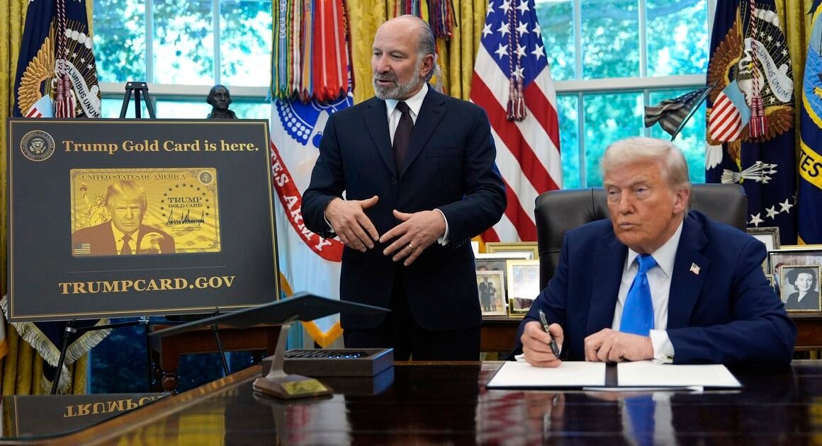 TIỀN ĐỂ NHẬN QUYỀN CƯ TRÚ NHANH CHÓNG TẠI MỸ VỚI ‘THẺ VÀNG TRUMP’— BẮT ĐẦU CHỈ TỪ 1 TRIỆU USD!