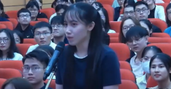 TỪ THỦ KHOA ĐẾN BÁC SĨ NỘI TRÚ XUẤT SẮC, NGÔ THU HÀ CHINH PHỤC ƯỚC MƠ CHUYÊN NGÀNH UNG THƯ
