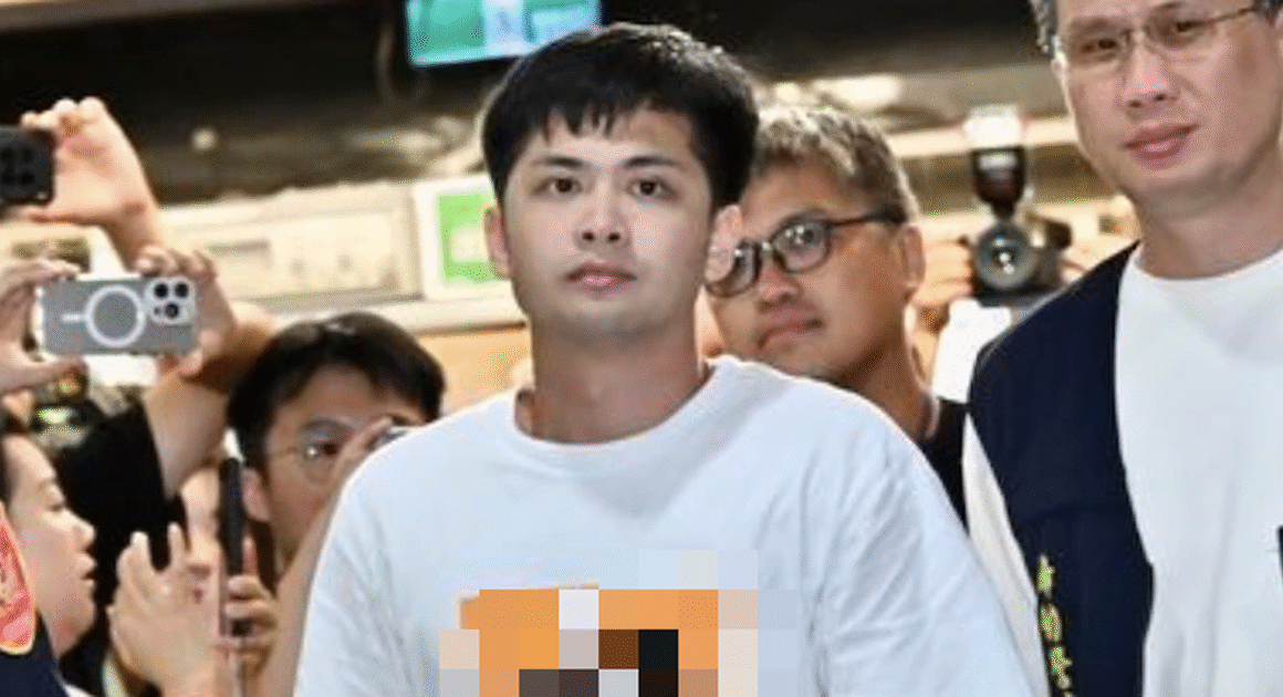 TỪ NHẬN ĐƯỢC TẠM GIAM ĐÌNH VÀ TỐ CỤC, CUNG ÍCH ĐÌNH GẶP GÁY BÙNG NỔ BỎNG CHỐC PHÍA SAU VỤ YÊU CẦU VÀNG NGƯỜI NỔI TIẾNG LIÊN QUAN ĐẾN NỮ DIỄN VIÊN GIANG TỔ BÌNH!