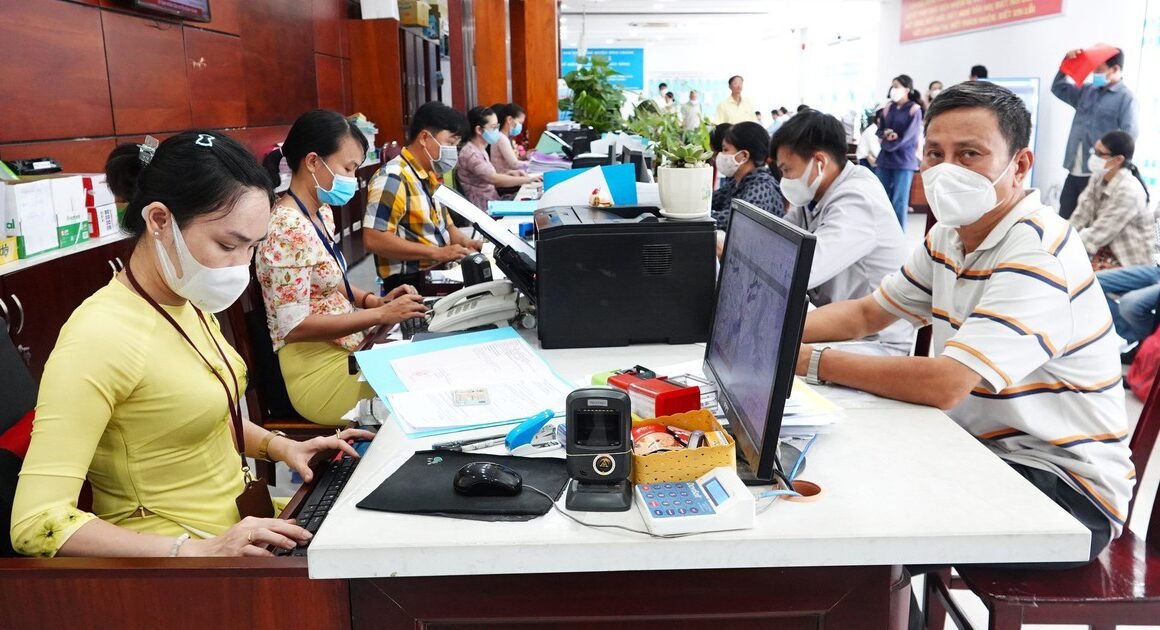 BẢN NẾP MỚI: CHÍNH SÁCH ĐẶC BIỆT CHO 5 NHÓM ĐỐI TƯỢNG NGHỈ VIỆC DO SẮP XẾP BỘ MÁY!