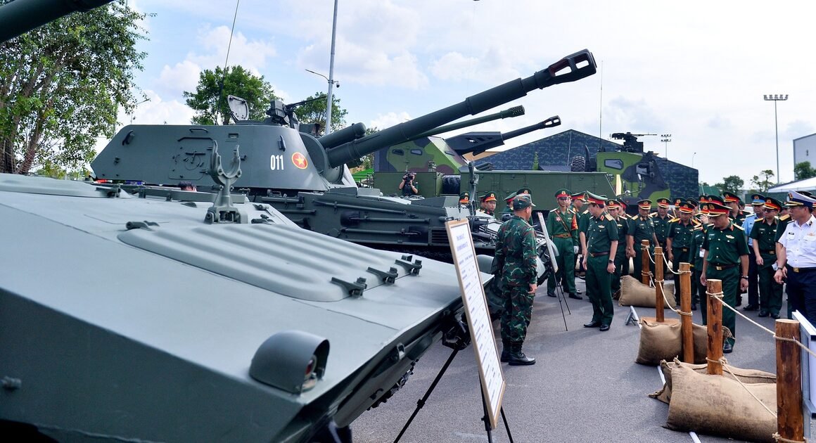 KHẨN CẦU CẢI TIẾN, PHÁO TỰ HÀNH SU-152 SỞ HỮU KHẢ NĂNG LỘI NƯỚC SÂU HƠN NHỜ ĐÓNG GÓP CỦA ĐẠI TƯỚNG PHAN VĂN GIANG!