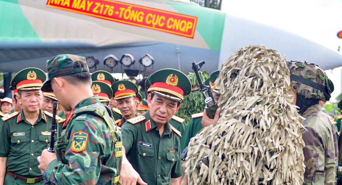 KHÁM PHÁ NHỮNG SẢN PHẨM KHÓ CƯỠNG TẠI TRIỂN LÃM ĐẤT NƯỚC 80 NĂM VỚI NHÀ MÁY Z176!