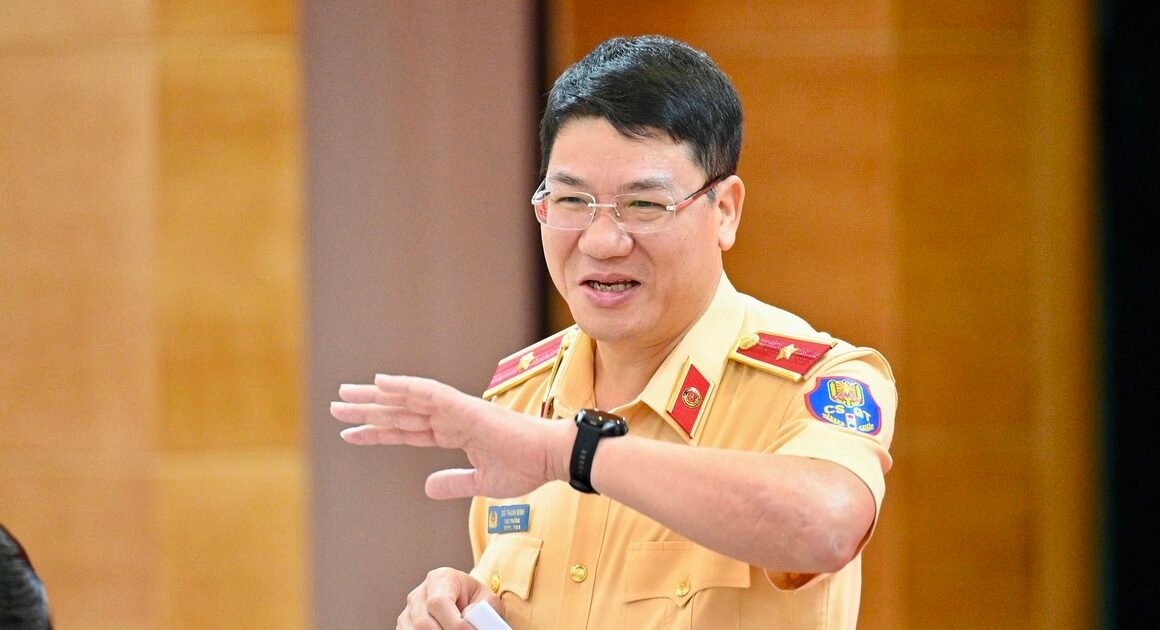 CHUYẾN ĐIỀU TIẾT GIAO THÔNG BẤT NGỜ, CẢNH BÁO KHÔNG DỪNG XE KIỂM TRA VÌ QUYẾT ĐỊNH MỚI TỪ CỤC TRƯỞNG CỤC CSGT!