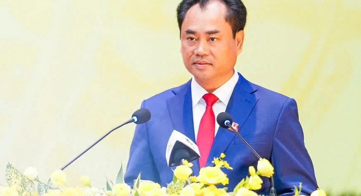 BỘ CHÍNH TRỊ ĐIỀU ĐỘNG, CHỈ ĐỊNH ÔNG TRỊNH VIỆT HÙNG “LÊN” TỈNH LÀO CÁI: BẾ GIẢNG CHO NHÂN VẬT MỚI TRONG CHUYẾN ĐỘI NĂM 2025-2030!