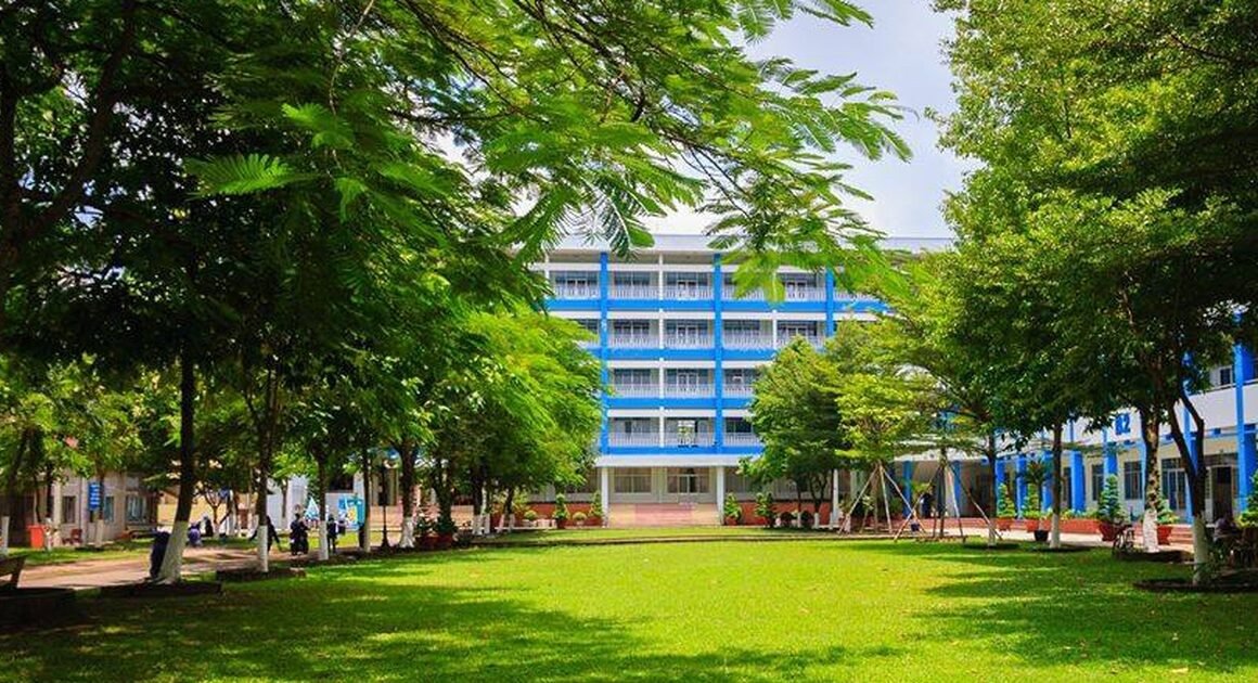 ĐẠI HỌC CÔNG LẬP TP.HCM XÉT TUYỂN BỔ SUNG 5 NGÀNH – LIÊN TỤC NHẬN HỒ SƠ TỪ 14 ĐIỂM!