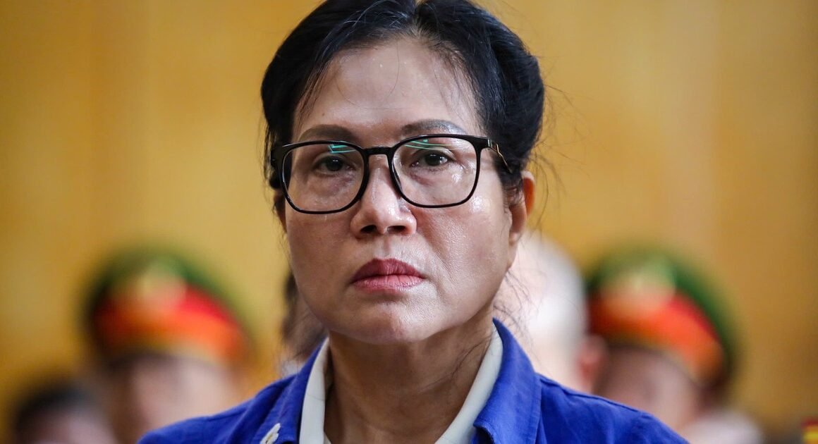 BAN CHẤP HÃNH: CỰU TỔNG GIÁM ĐỐC SJC VÀ 15 BỊ CAN ĐƯỢC ÁP GIẢI TỐI ĐÁM ĐẾN TÒA ÁN CHỜ XÉT XỬ!