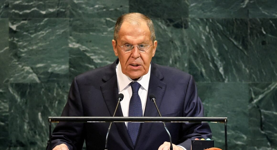 NGOẠI TRƯỞNG NGA ĐÁNH THÁNG VỚI NATO VỀ NHỮNG HÀNH ĐỘNG GÂY HẤN, MỞ RA CẢNH BÁO NGHIÊM TRỌNG