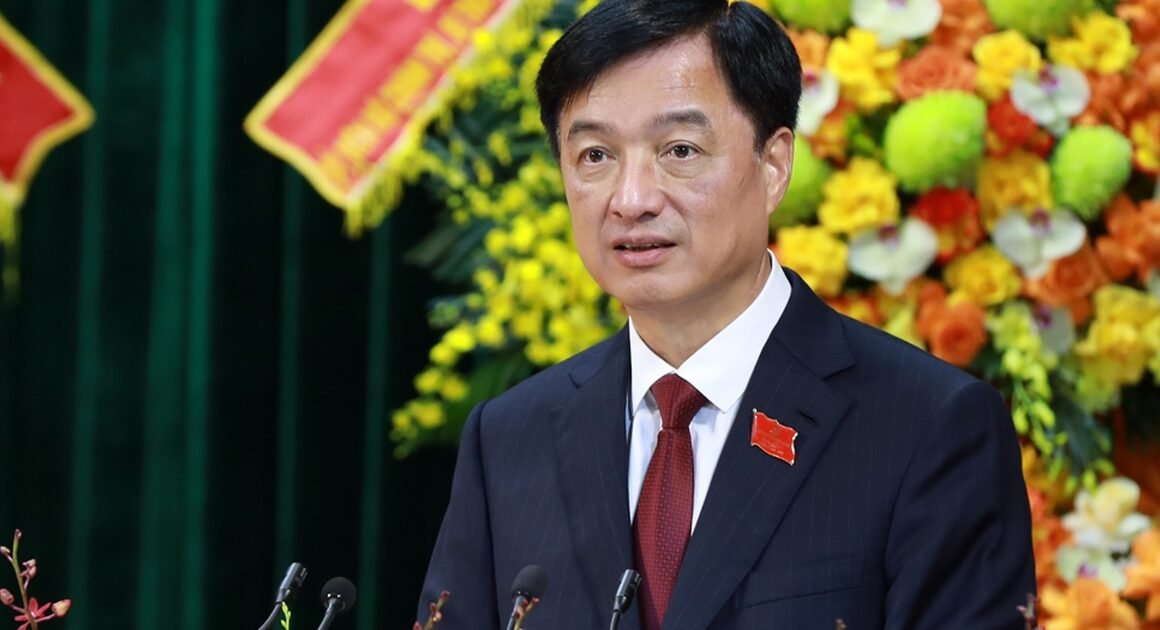 HẬU CƠ “BỐ TRÍ 100% BÍ THƯ TỈNH KHÔNG PHẢI NGƯỜI ĐỊA PHƯƠNG, ĐẨY MẠNH TRIỂN KHAI CHỦ TRƯƠNG MỚI!”