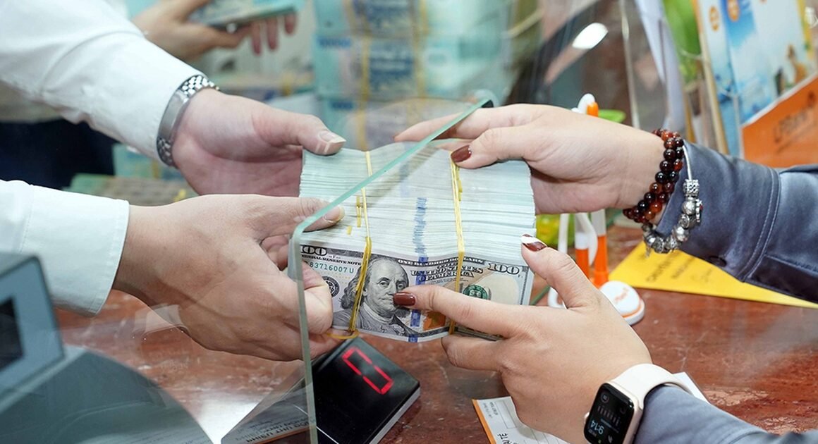 BẠN ĐÃ BIẾT CHƯA? GIAO DỊCH TRÊN 500 TRIỆU ĐỒNG HOẶC 1.000 USD SẼ BỊ NGÂN HÀNG BÁO CÁO NHÀ NƯỚC!