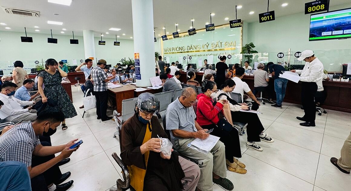 _AI/CHỦ ĐỀ NÀO CHỜ NĂM NAY SẼ GIẢI MỎI GÓC KHẮC VỀ TIỀN SỬ DỤNG ĐẤT CHO GIA ĐÌNH VÀ CÁ NHÂN?_