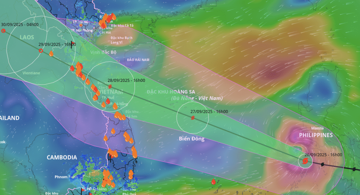 bão bualoi tiến vào biền đông, cường độ gió cấp 11 giật cấp 14, cơn bão số 10 trong năm gây lo lắng