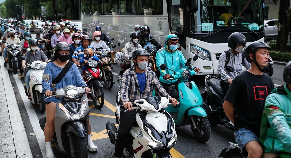 TẠI SAO NHIỀU NGƯỜI CHƯA BIẾT VỀ KẾ HOẠCH KẺ VẠCH MẮT VÕNG VÀ ĐÈN RẼ PHẢI MỚI CỦA SỞ XÂY DỰNG TP.HCM?