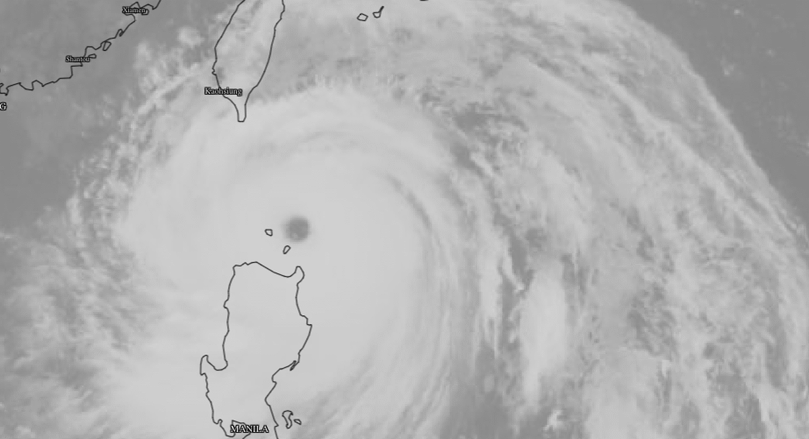 SIÊU BÃO RAGASA MẠNH HƠN YAGI, KHÓLƯỜNG CÓ THỂ GÂY THIỆT HẠI NẶNG CHO CẢ VÙNG BIỂN!