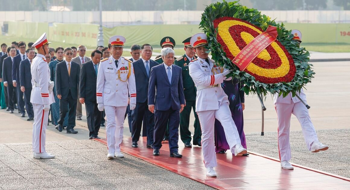 ĐOÀN ĐẠI BIỂU ĐẢNG BỘ MTTQ VÀ CÁC ĐOÀN THỂ TƯƠNG LẬP HÀNH TRÌNH THÁNG ƯU ÁI ĐỂ TẠO NÊN NHỮNG KHOẢNH KHẮC ĐẶC BIỆT NGÀY 21.9!