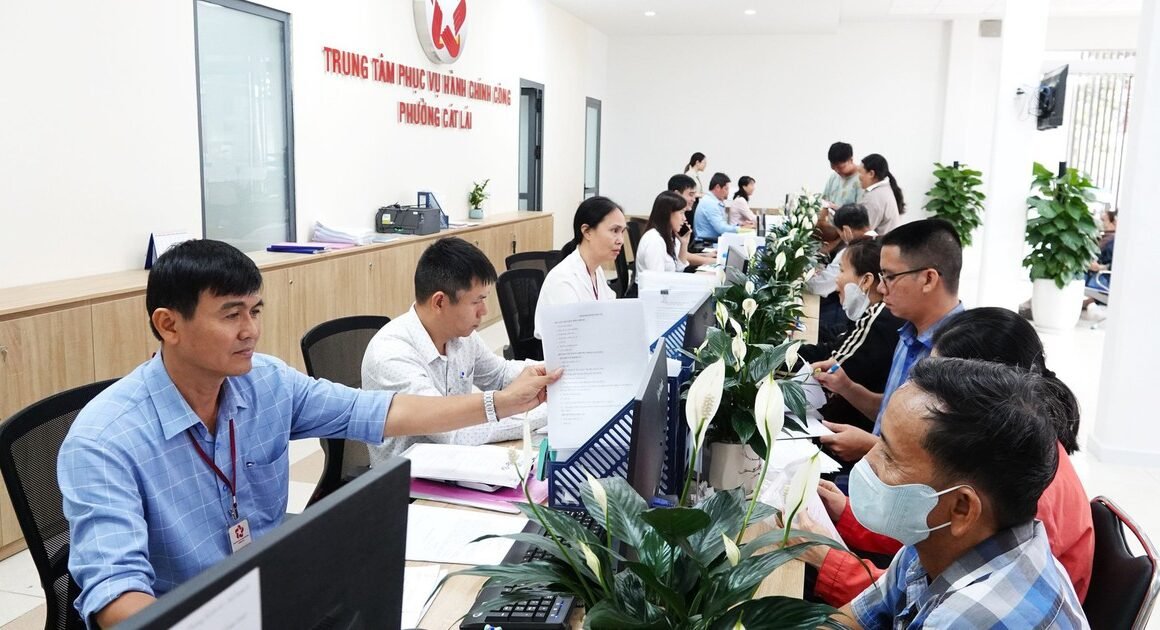 HỒN HƠN CHỜ ĐỢI, CHÍNH SÁCH MỚI CĂN BỨC CÁC CÂU HỎI VỀ ĐỜI SỐNG CỦA CBNV VÀ NGƯỜI DÂN TP.HCM!