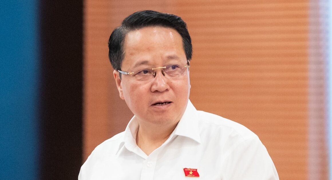 AI ĐÃ THAY ĐỔI CÁCH TIẾP DÂN 2025, KHI BỐ CÁC CẤP ỦY QUYỀN PHÓ TIẾP GẦN 80% NGÀY, GÂY NGHI VẤN VỀ CHUYỂN HƯỚNG QUẢN LÝ!