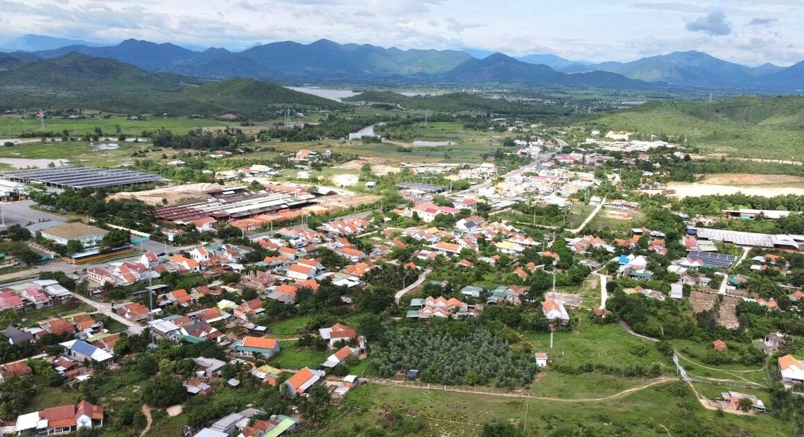 KHÁNH HÒA ĐỀ XUẤT DỪNG TRƯỚC 2030 GIAO ĐẤT XÂY DỰNG CỤC CÔNG NGHIỆP HỨA HẸN TĂNG TRƯỞNG KÉP.