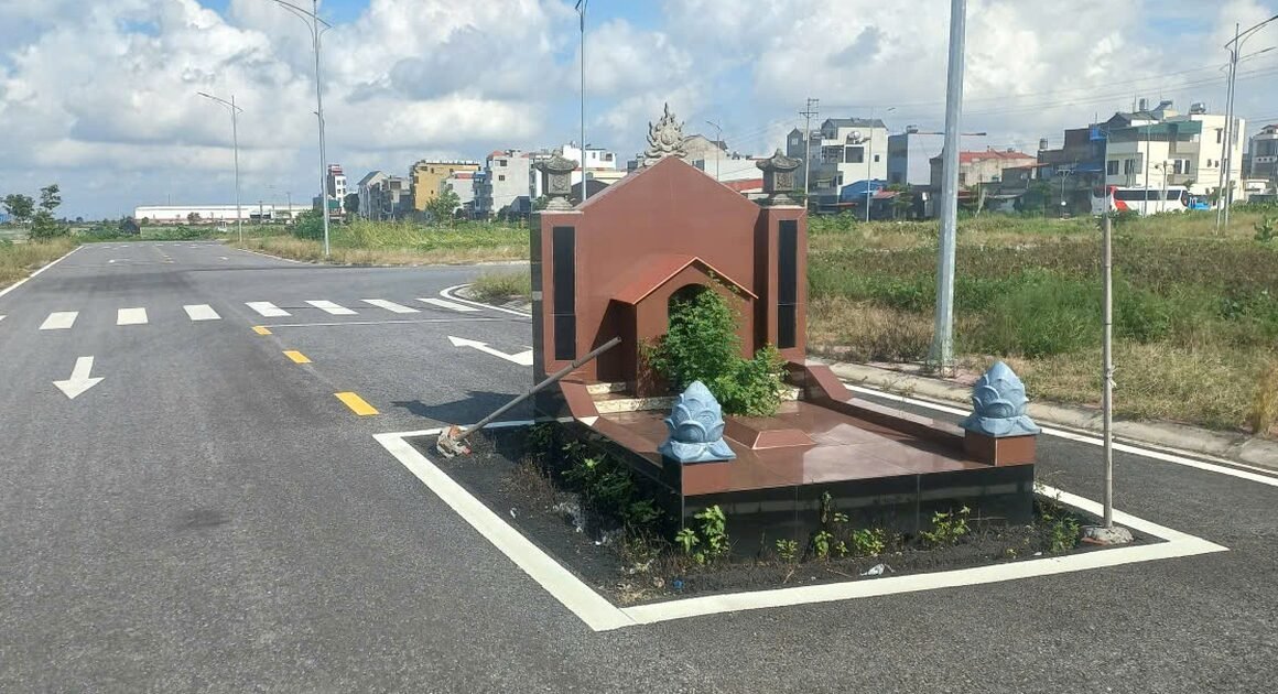 MỘ TỔ KHUẤY ĐỘNG DỰ ÁN KHU DÂN CƯ MỚI GIỮA LÒNG HÀ NỘI, GÂY BỐI RỐI CHO CHÍNH QUYỀN