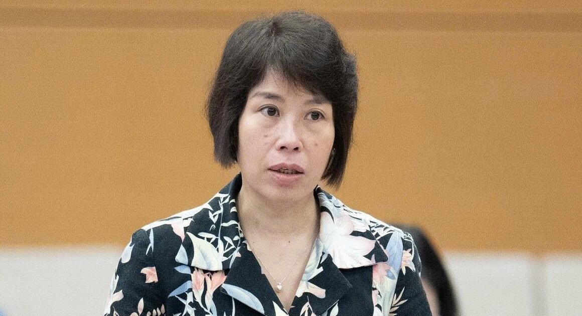 BÀN TAY XUỐNG DƯỚI, CẦN RÀ SOÁT NHIỀU NGÀNH NGHỀ HƠN, GỠ BỎ ĐIỀU KIỆN KINH DOANH KHÓ KHĂN!