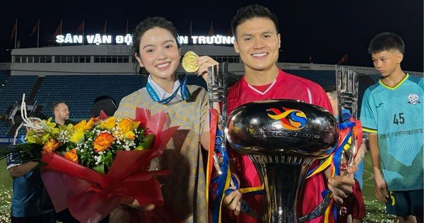 VỢ CHỒNG CẦU THỦ QUANG HẢI GÂY XÚC ĐỘNG CHIẾN ĐẨY ĐỒNG BÀO ỨNG PHÓ BÃO SỐ 10 BUALOI!