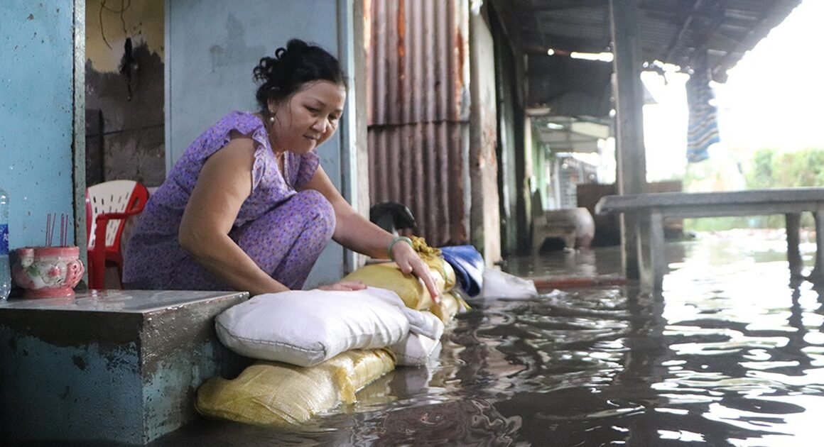 LAO ĐỘNG VÀNG TRONG MƯA GÓI, DỰ ÁN CHỐNG NGẬP GẶP CẢM GIÁC CHỜ ĐỢI BAO NĂM!