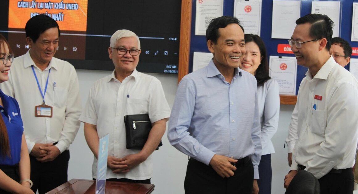 KHÁM PHÁ LÀM THẾ NÀO CHÍNH QUYỀN ĐỊA PHƯƠNG 2 CẤP TẠO NÊN SỰ KHÁC BIỆT TẠI TP.HCM!