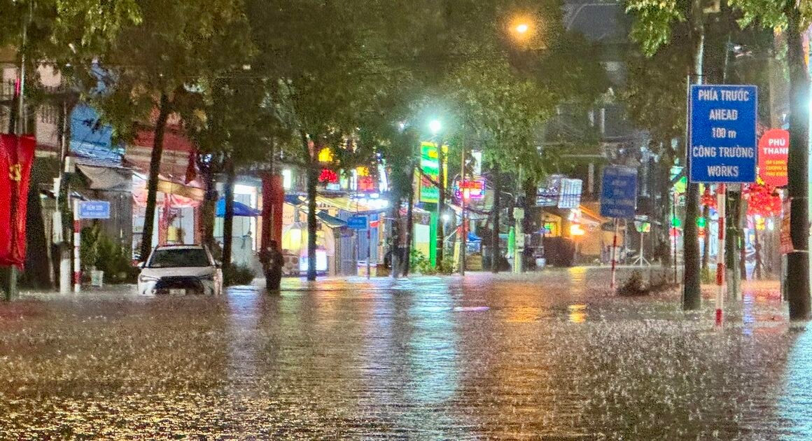 TẠI SAO CÁC GIẢI PHÁP CHỐNG NGẬP Ở TP.HCM KHÔNG HIỆU QUẢ, MÀ NGẬP VẪN NGUY HIỂM?