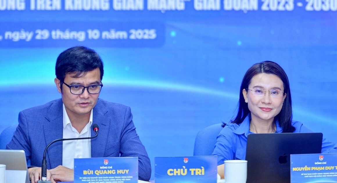 KHÁM PHÁ NHỮNG ĐIỂM BÙNG NỔ SAU 3 NĂM THIẾT THỰC CHƯƠNG TRÌNH GIÁO DỤC LÝ TƯỞNG CÁCH MẠNG TRÊN MẠNG!