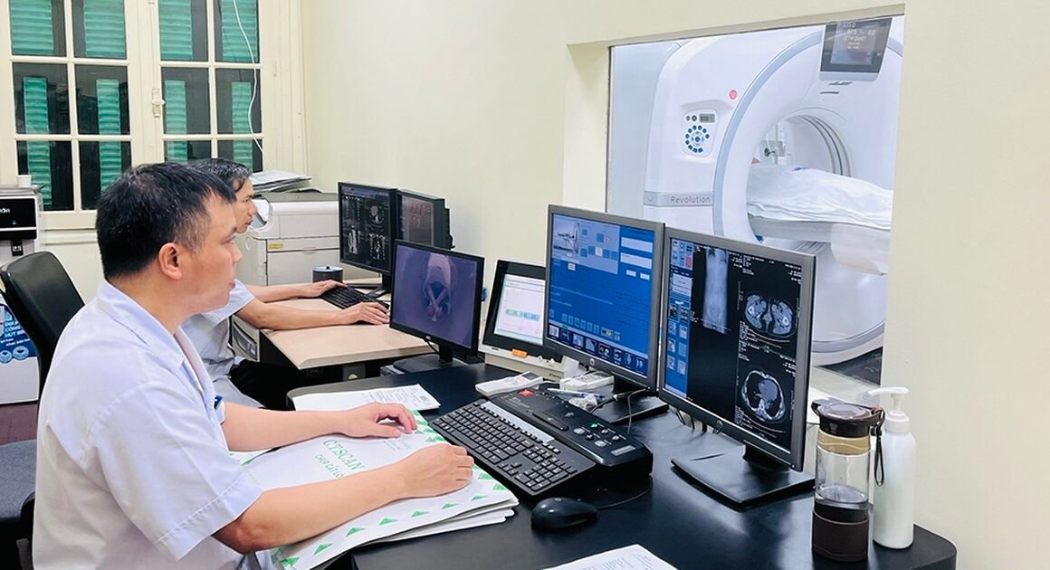 BẾNH VIỆN CHỢ RẪY ĐANG ĐỐI MẶT VỚI ÁP LỰC KHỦNG KHIẾP, CÓ NGHĨA GÌ CHO NGƯỜI DÂN TP.HCM?