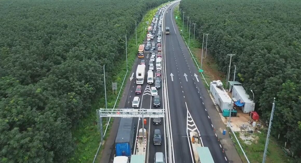 CẢNH Báo ĐỘI TẢI TRÊN CAO TỐC SẼ BỊ CẤM TRONG 1 THÁNG!