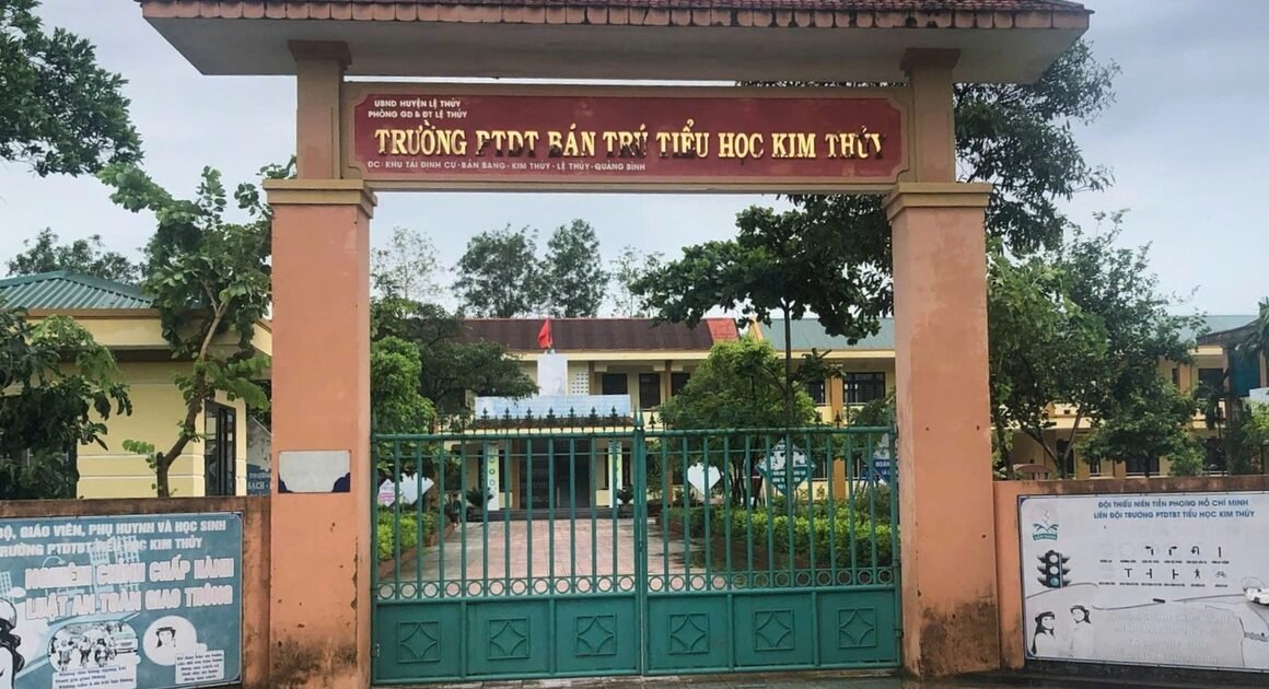 QUAN CHỨC CHUYỂN BỐI RỐI VỀ VỤ NGỘ ĐỘC TẬP THỂ VÀ NGHI VẤN NGĂN KHIẾN HỌC SINH ĐI BỆNH VIỆN?