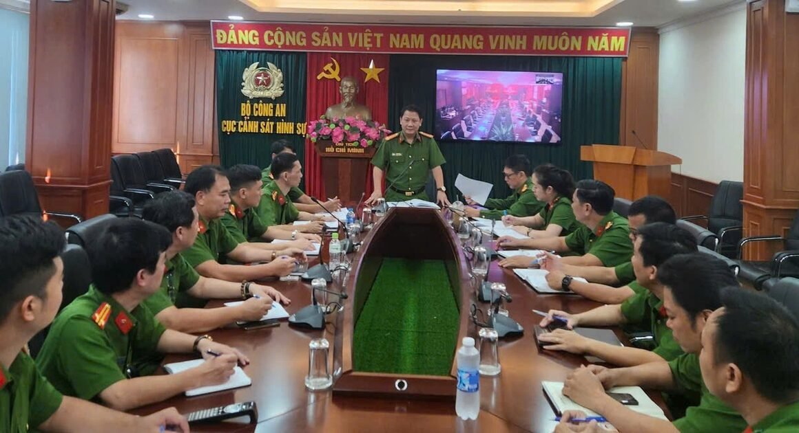 MỸN VÂNG LÀ VIỆC NHẸ LƯƠNG CAO, NHƯỢNG ĐỔI BẰNG BẤT CẬP, BỐC HƠN TRỜI TĂNG GIÁ, NGƯỜI DÂN THẬT SỰ ĐÁNG SỢ!