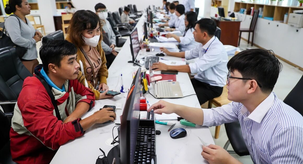 CHÍNH PHỦ CHÍNH THỨC QUY ĐỊNH 5 NHÓM VIỆC CHỨNG THỰC KHÔNG CẦN PHỤ THUỘC NƠI CƯ TRÚ TỪ 1.11.2025!