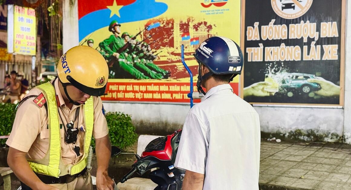 HÀNG NGHÌN TÀI XẾ PHẠM LUẬT NỒNG ĐỘ CỒN TRONG GẦN MỘT GIÂY KIỂM TRA, CỤC TRƯỞNG CSGT NÓI ĐIỀU GÌ?
