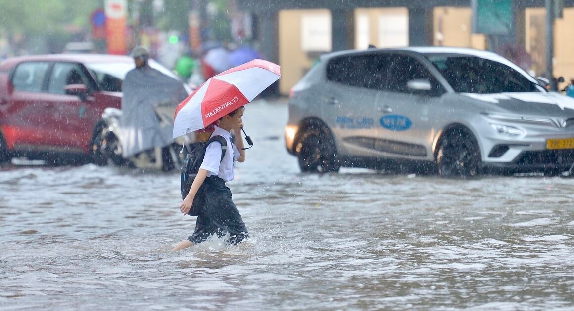 ĐIỀU GÌ ĐÃ KHIẾN SỞ GD-ĐT HÀ NỘI QUYẾT ĐỊNH HOÃN HỌC TRỰC TIẾP?