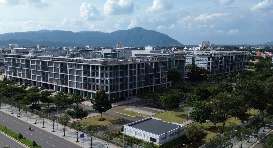 AI SẼ CHẠY TRỌN VẸN NỘI DUNG TRUNG TÂM HÀNH CHÁNH TỈNH BÀ RỊA VŨNG TÀU VÀ BỆNH VIỆN LÊ LỢI CŨ?