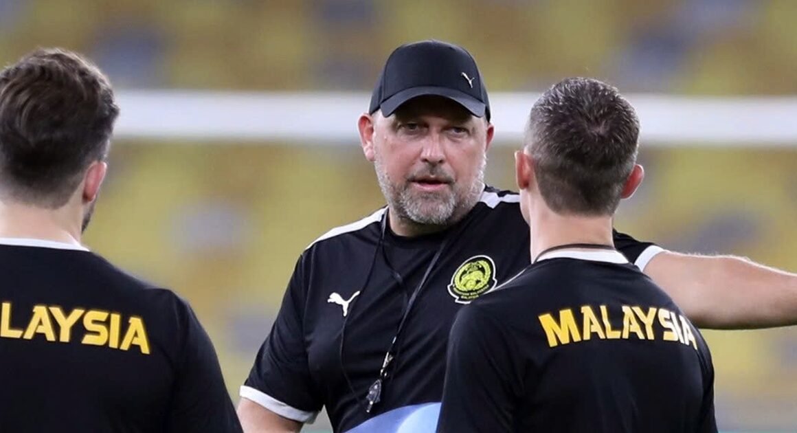 BẤT ỔN CHIẾC VỤ CẦU THỦ NHẬP TỊCH “LẬU” MALAYSIA: BÊN TRONG HẬU TRƯỜNG TƯƠNG LAI GẬY ĐAU?