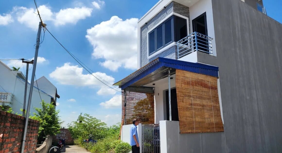 AI NGƯỜI DÂN XÂY NHÀ TRÊN ĐẤT NGƯỜI KHÁC BỐC CHUYỆN TỐ CÁO CÒ ĐẤT LỪA ĐẢO VÀ PHẨM PHÍCH XÂY NHÀ NHẦM Ở HẢI PHÒNG