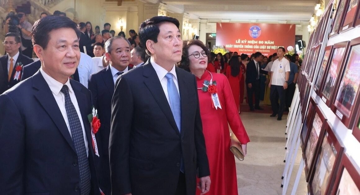 LÀM SẠCH HÀNG NGŨ LUẬT SƯ, BẢO VỆ NGHIÊM NGHIÊM ĐẤU TRANH CHỐNG THOÁI HÓA!