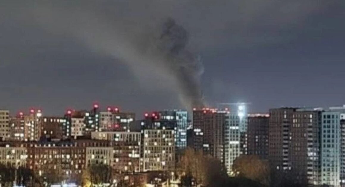 HỆ THỐNG PHÒNG KHÔNG NGA KÍCH HOẠT ĐÊM QUA, ĐẨY LÙI UAV TẤN CÔNG VÙNG THỦ ĐÔ MOSCOW!