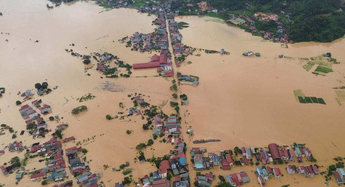 BÃO MATMO PHÁ HỦY LẠNG SƠN, HÀNG NGÀN NHÀ DÂN NGẬP LỤT, CÔ LẠP & MẤT LIÊN LẠC TRÊN DIỆN RỘNG!