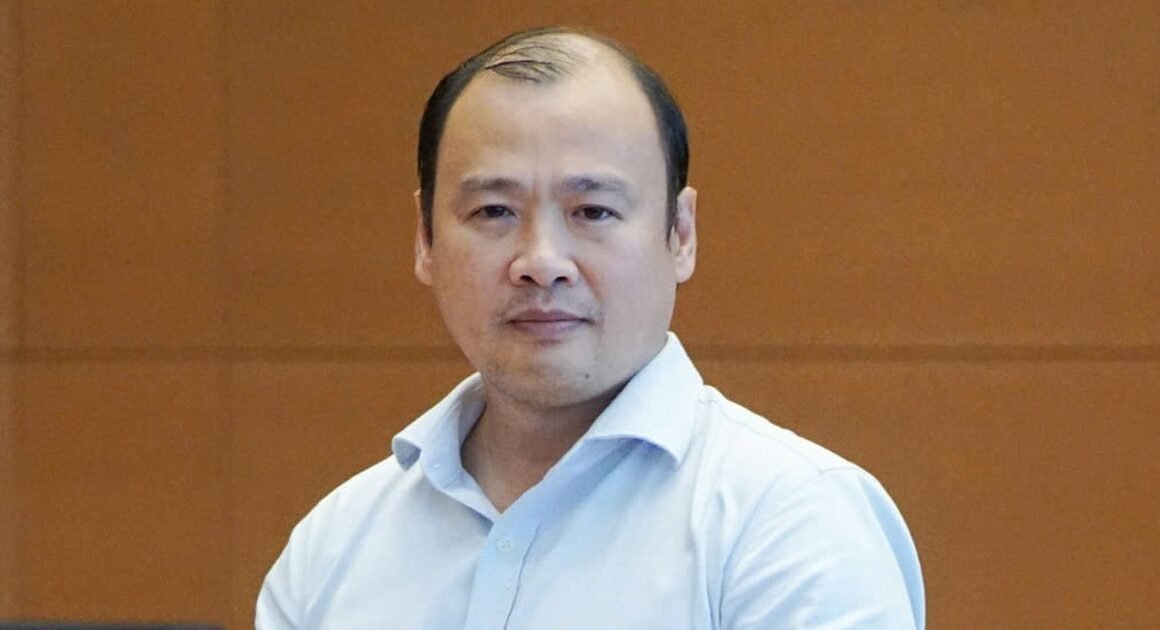 TẠI SAO THỨ TRƯỞNG BỘ VH-TT-DL LÊ HẢI BÌNH PHÁN ỨNG RÚT ĐỀ XUẤT VỀ MÔ HÌNH TỔ HỢP BÁO CHÍ?