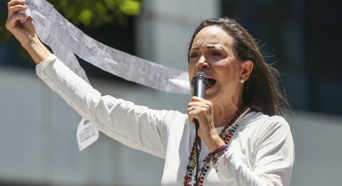 KHÓ NGHIỄN, NHÀ HOẠT ĐỘNG VIÊN VENEZUELA MARIA CORINA MACHADO GẶP ĐẾN GIẢI NOBEL HÒA BÌNH 2025!