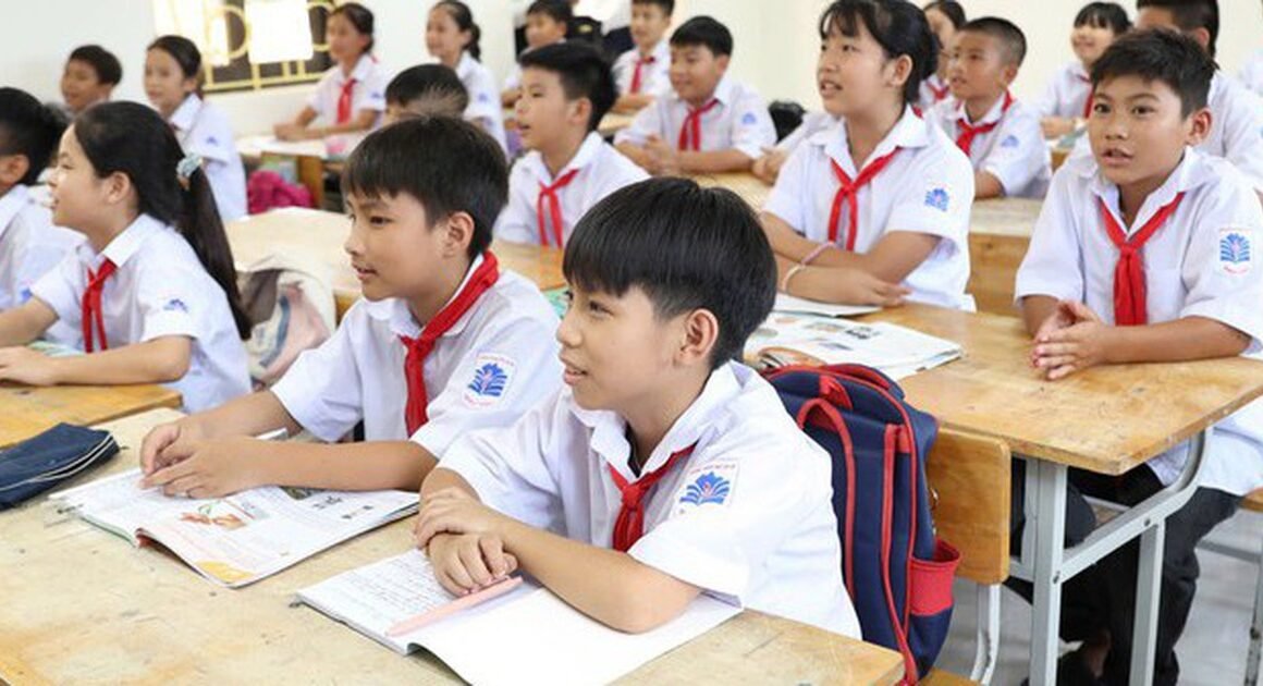 HÀ NỘI CHO PHÉP TRƯỜNG MẦM NON, PHỔ THÔNG THU PHÍ TRÔNG HỌC SINH NGOÀI GIỜ, TỐI ĐA 12.000 ĐỒNG/60 PHÚT!