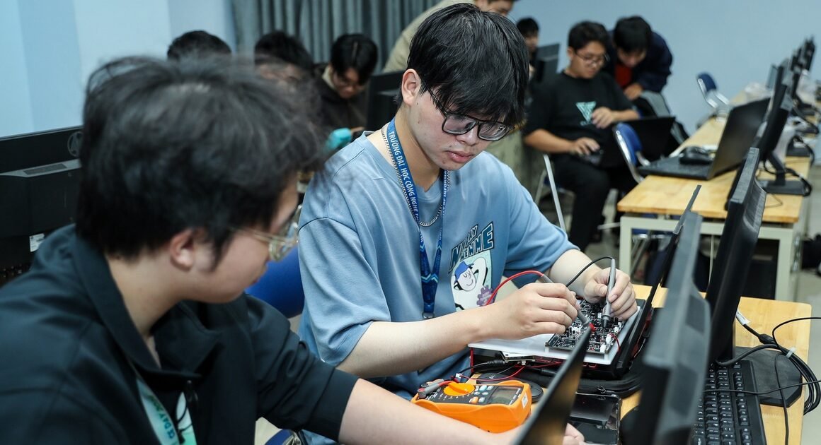 KHÁM PHÁ NHỮNG VỊ TRÍ HỌC TẬP CHO NGƯỜI ĐỘNG ĐỘNG ĐÊM, BẬT MÍ NHỮNG ĐỐI TƯỢNG KHIẾN BẠN BẤT NGỜ!