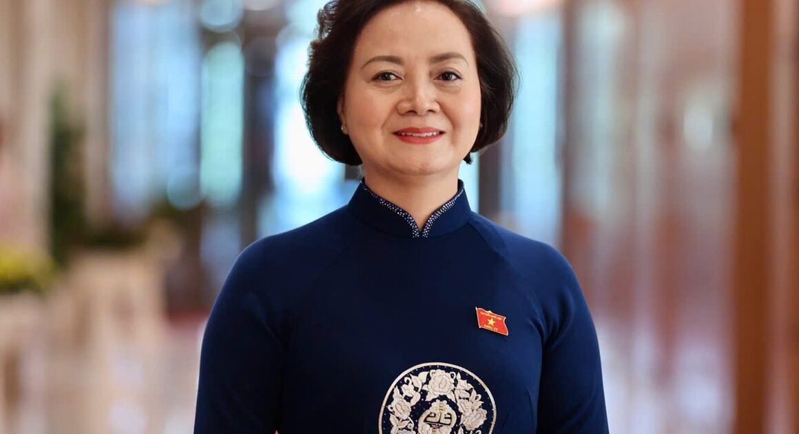 QUỐC HỘI BỔ NHIỆM PHÓ THỦ TƯỚNG MỚI: BÀ PHẠM THỊ THANH TRÀ ĐƯỢC GẬT ĐOẠN CẦU CẦU!