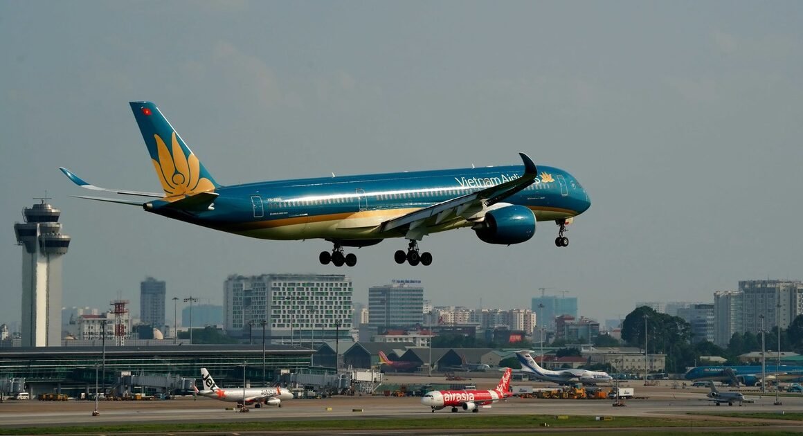 DÙ CẢNG HÀNG KHÔNG QUỐC TẾ LONG THÀNH ĐÃ CHỐT THỜI ĐIỂM KHAI THÁC, HAI SIÊU SÂN BAY NÀY CÓ MÀI RỒI GÌ ĐANG CHỜ ĐÓN?