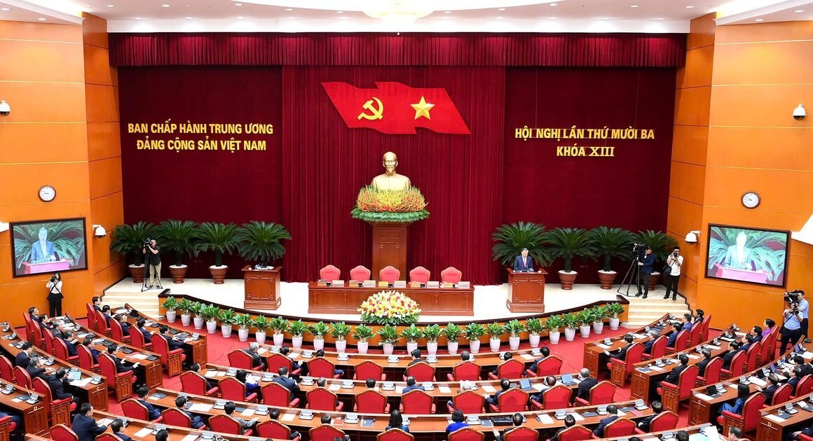 KHÁM PHÁ NHỮNG ĐIỀU MỚI VÀ QUAN TRỌNG ĐANG ĐƯỢC ĐỀ CẬP TRONG DỰ THẢO VĂN KIỆN ĐẠI HỘI XIV CỦA ĐẢNG!