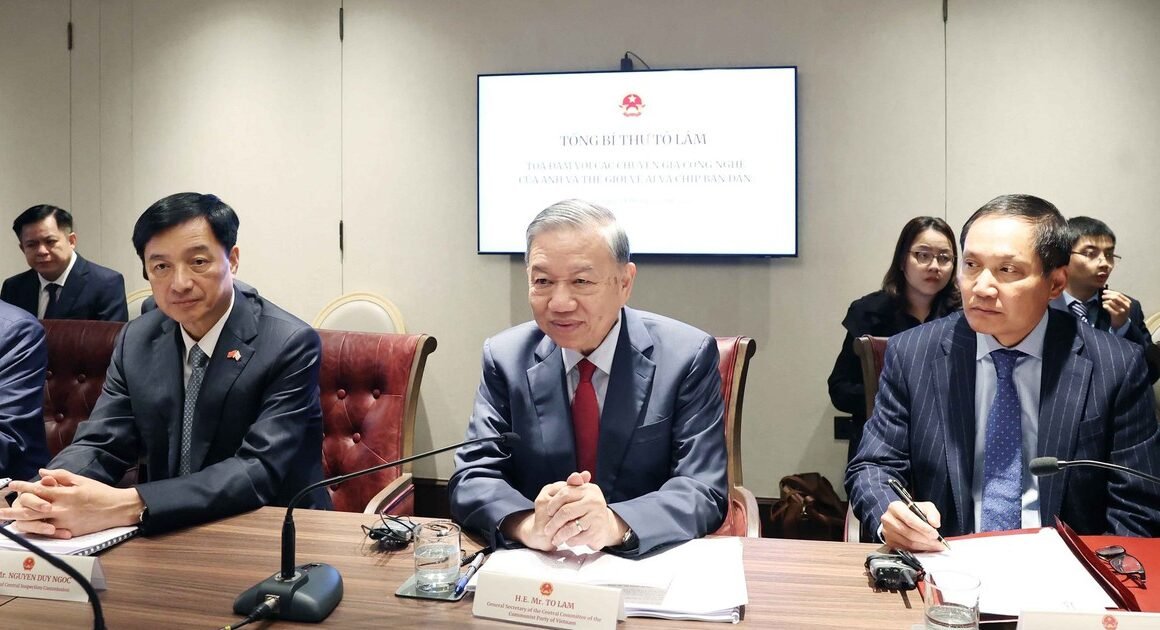 KHÁM PHÁ CƠ HỘI ĐỈNH CAO VỀ TRÍ TUỆ NHÂN TẠO CÙNG ĐOÀN VIỆT NAM VÀ CÁC NHÀ CHIẾN LƯỢC HÀNG ĐẦU THẾ GIỚI!